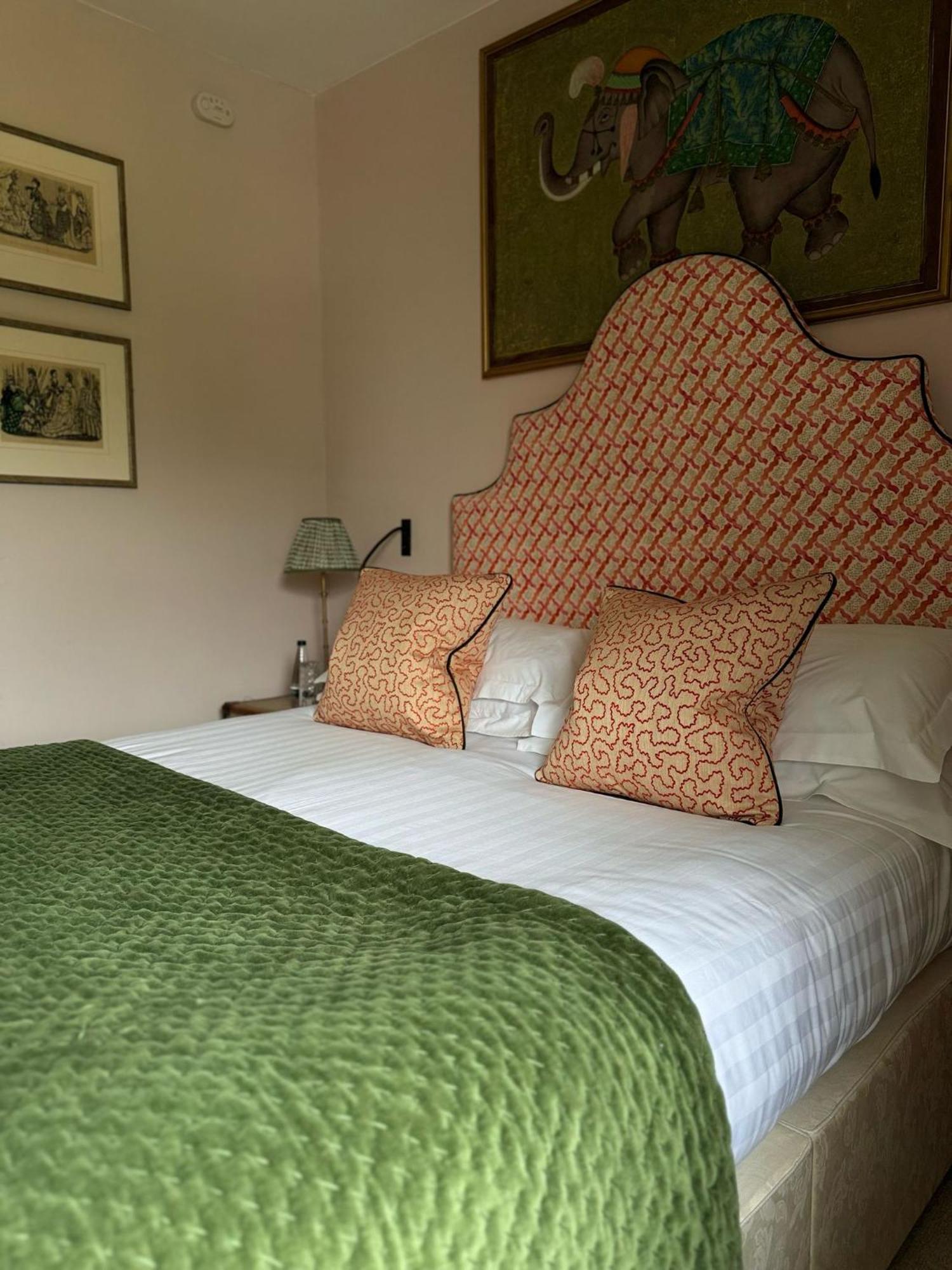 The King'S Head Hotel Holt  Ngoại thất bức ảnh